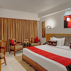 Deluxe Room on Laundry